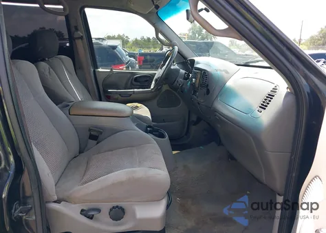 2002 Ford F-150 Lariat/Xlt from USA, damaged, VIN 1FTRW07622KB51333